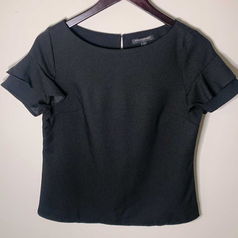 Banana republic, black flutter sleeve double ruffle button back womens top SZ SP